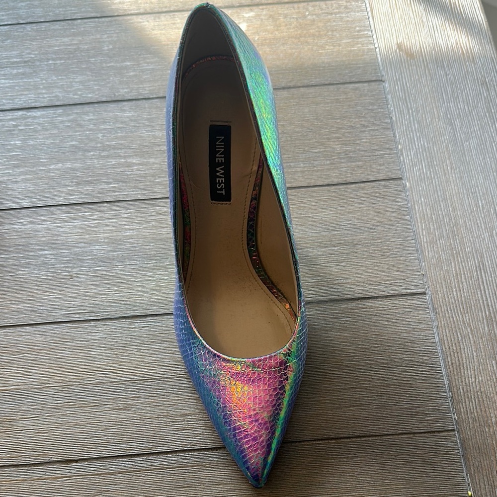 Nine West Purple Heels with Sleek Design